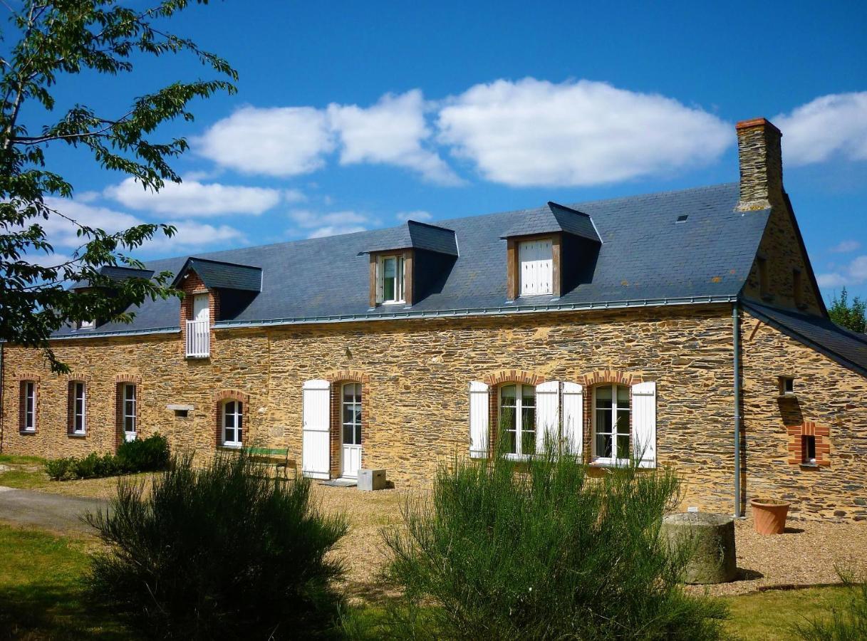 La Veillonnais Bed & Breakfast Angrie Exterior photo